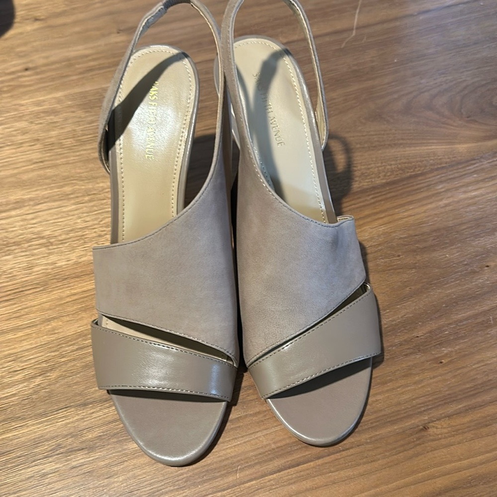 Saks Fifth Avenue Tan suede and leather high heel. Size 9.5.
